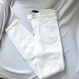 Hollister white skinmy jeans